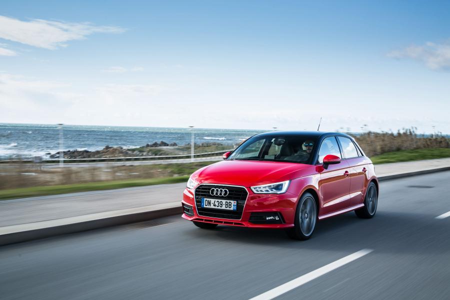  Audi A1 Sportback TFSI S-Line (8X) 2014 года  (WW) (фото 10 из 30)